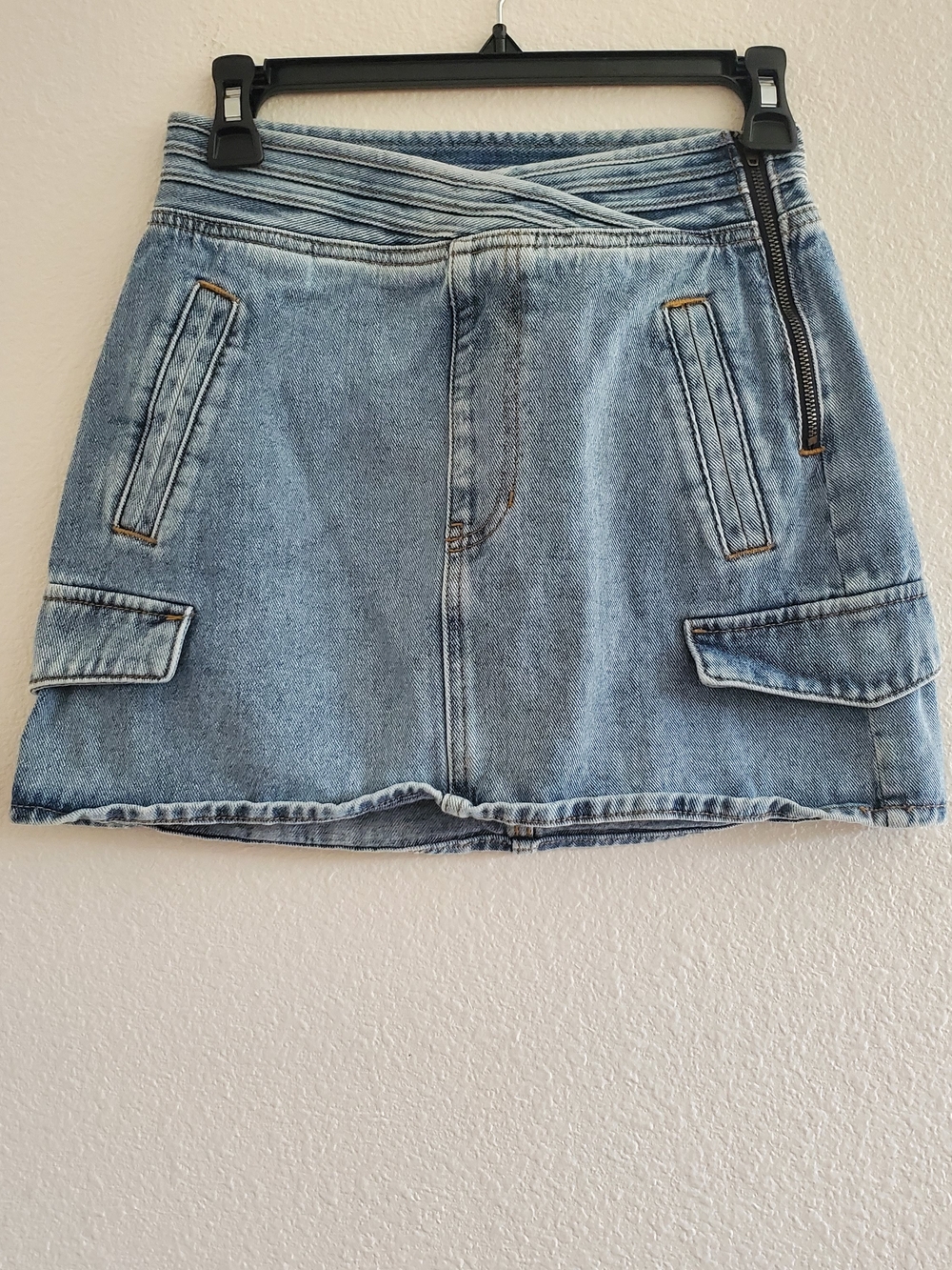 PacSun Light Blue Denim Mini Skirt with Cargo Pockets Size 26